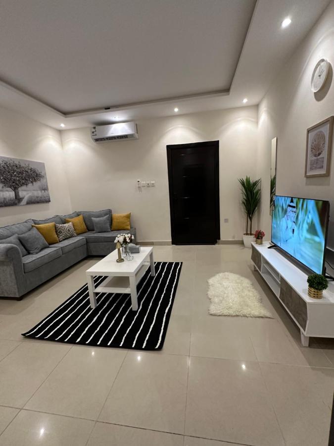 Skyline Apartment *